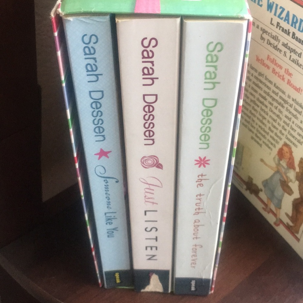Sarah Dessen gift set
